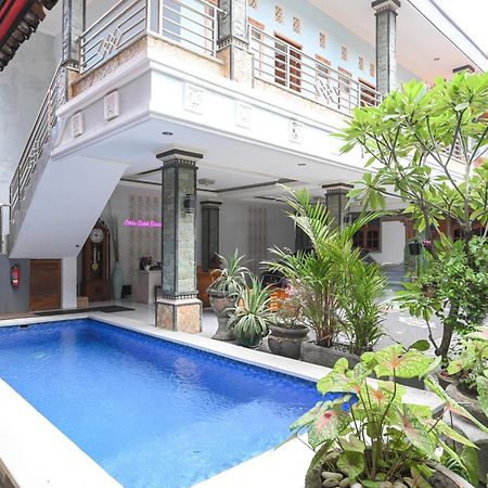 Ceria Guesthouse Seminyak Mitra Reddoorz 외부 사진