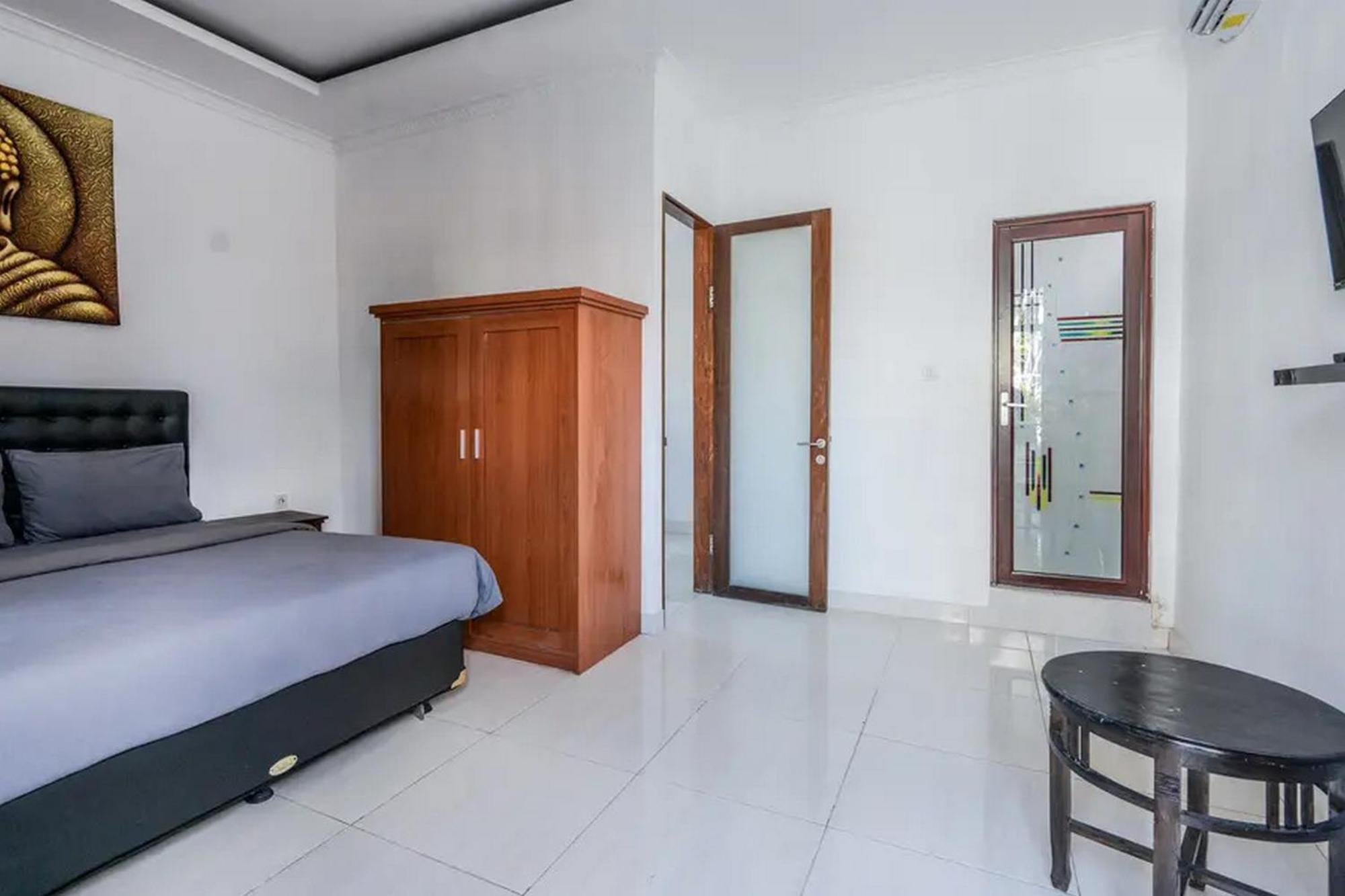 Ceria Guesthouse Seminyak Mitra Reddoorz 외부 사진