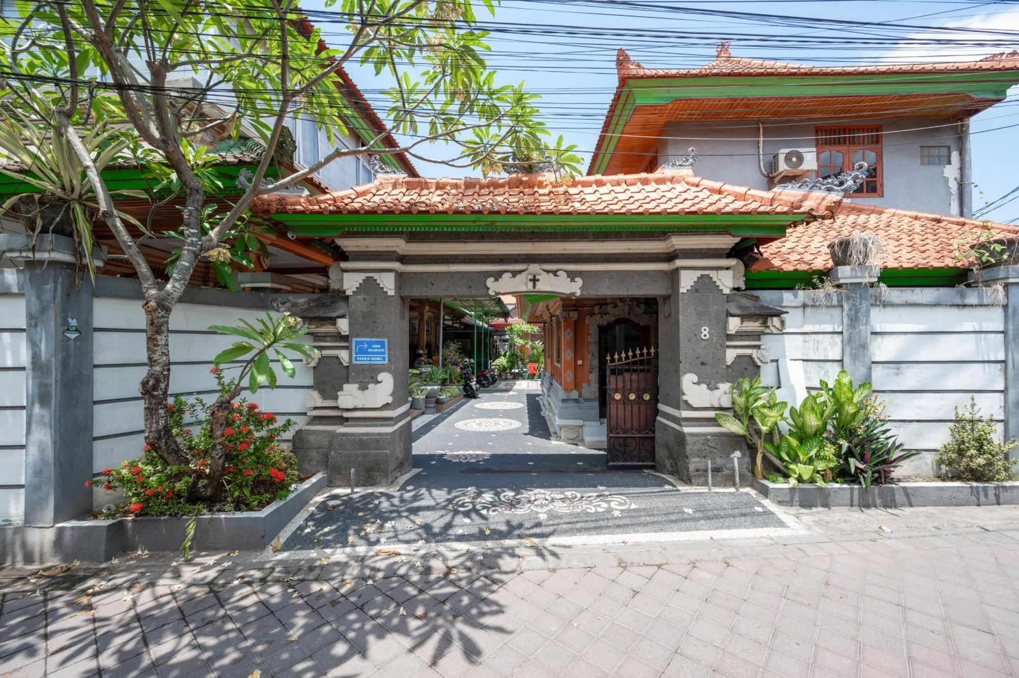 Ceria Guesthouse Seminyak Mitra Reddoorz 외부 사진