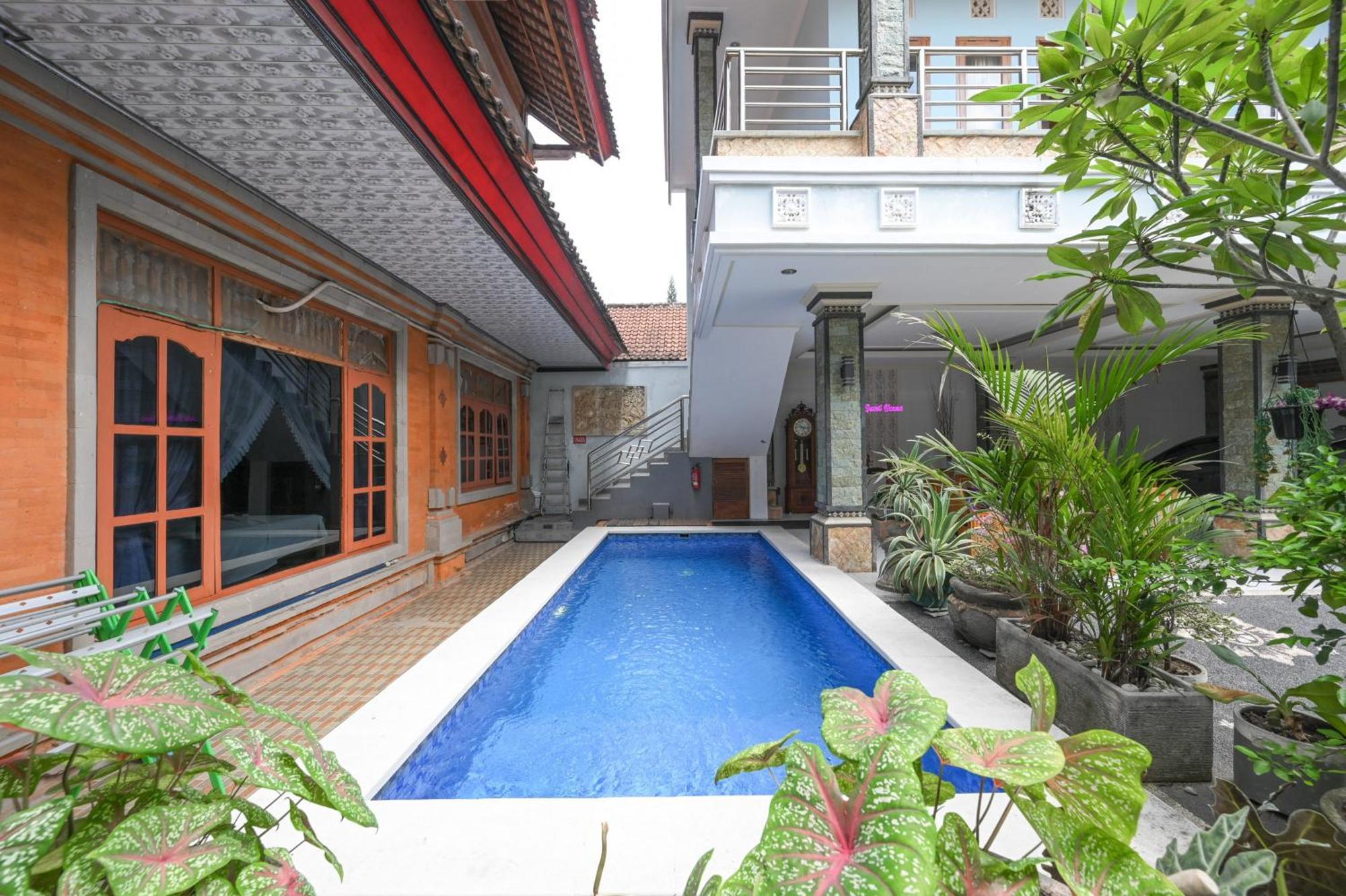 Ceria Guesthouse Seminyak Mitra Reddoorz 외부 사진