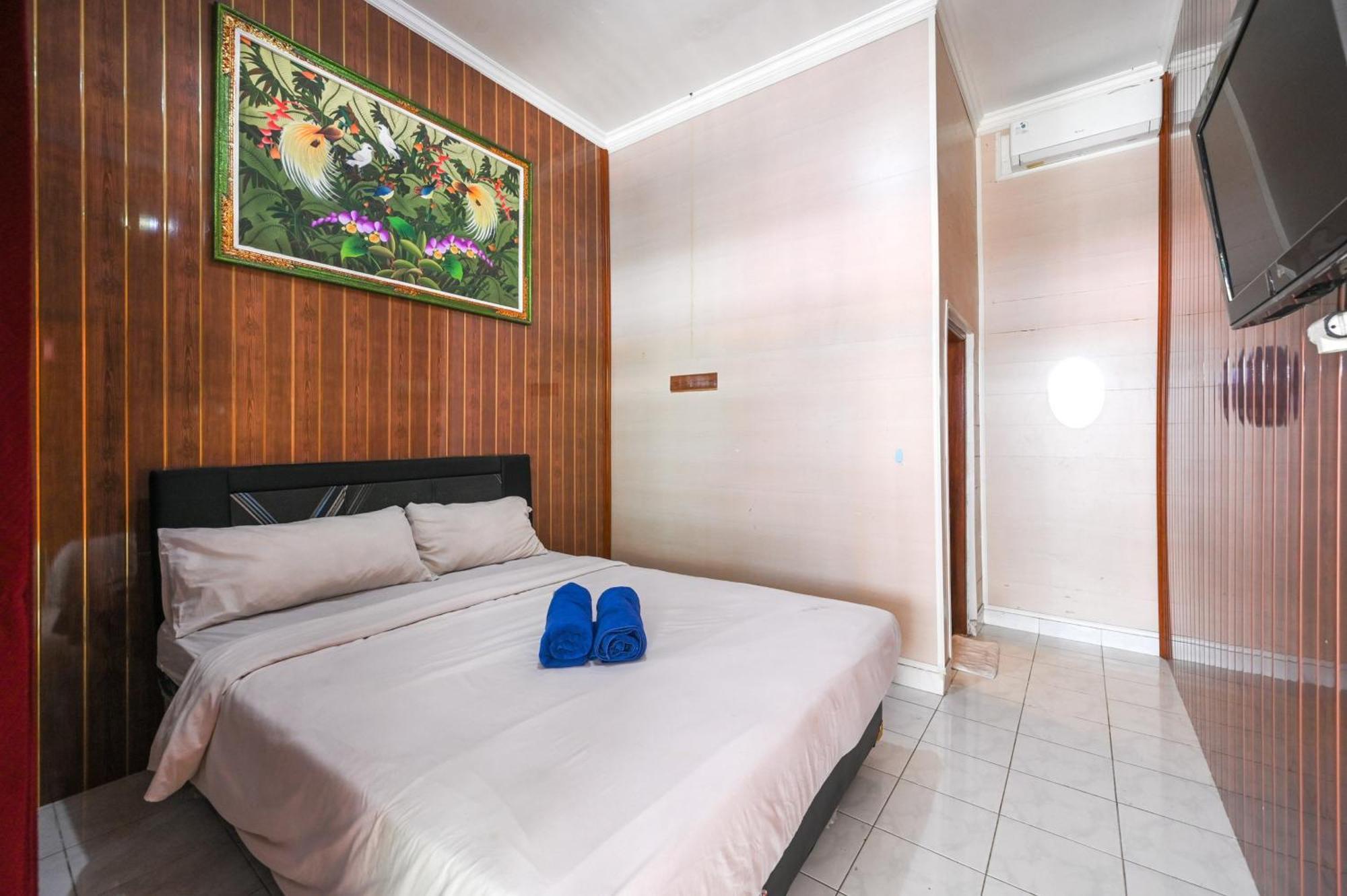 Ceria Guesthouse Seminyak Mitra Reddoorz 외부 사진