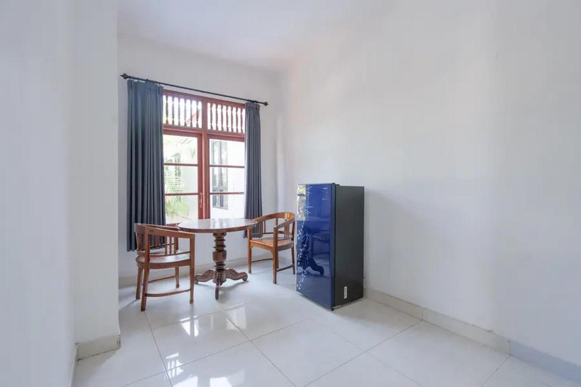 Ceria Guesthouse Seminyak Mitra Reddoorz 외부 사진